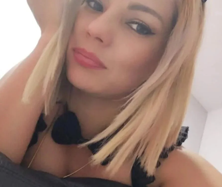 Blonde_devil_'s Offline XXX Chat