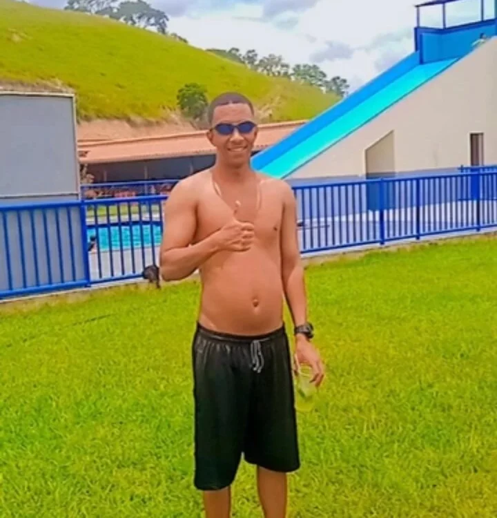 Pretinhoo25 Chat XXX Ngoại tuyến