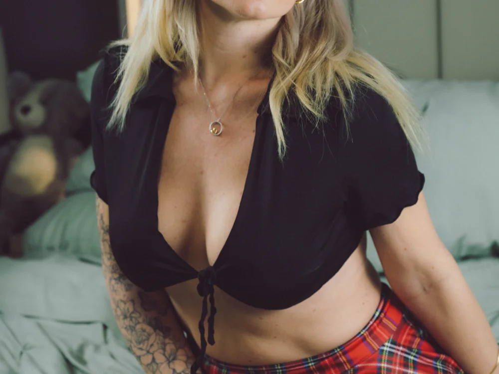 BlondeMilf82's Offline XXX Chat