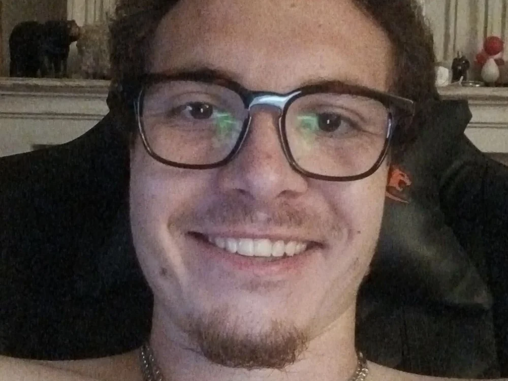 mmMonster30's Offline Chat Room
