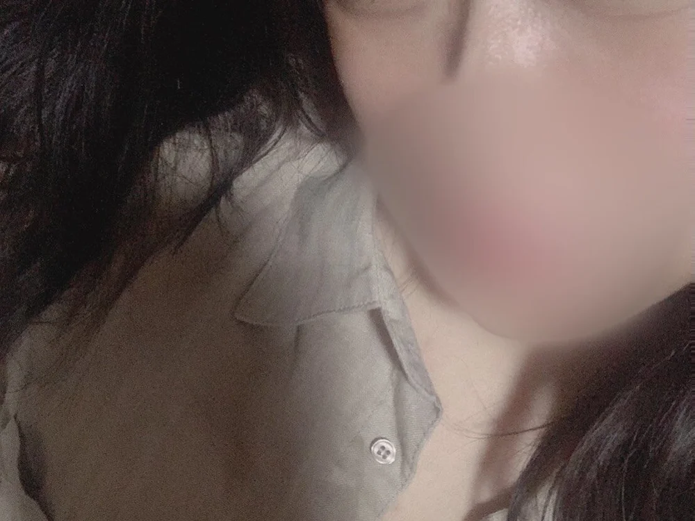 Ichika_15's Offline XXX Chat