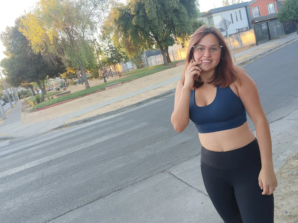 nicky23bb Adlı Modelin Çevrimdışı Sohbet Odası