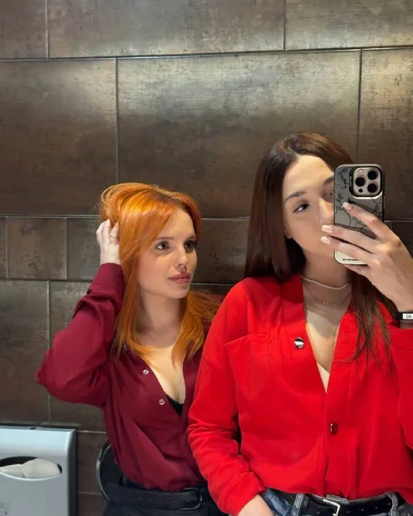 Offline XXX chat MoonkissGirls
