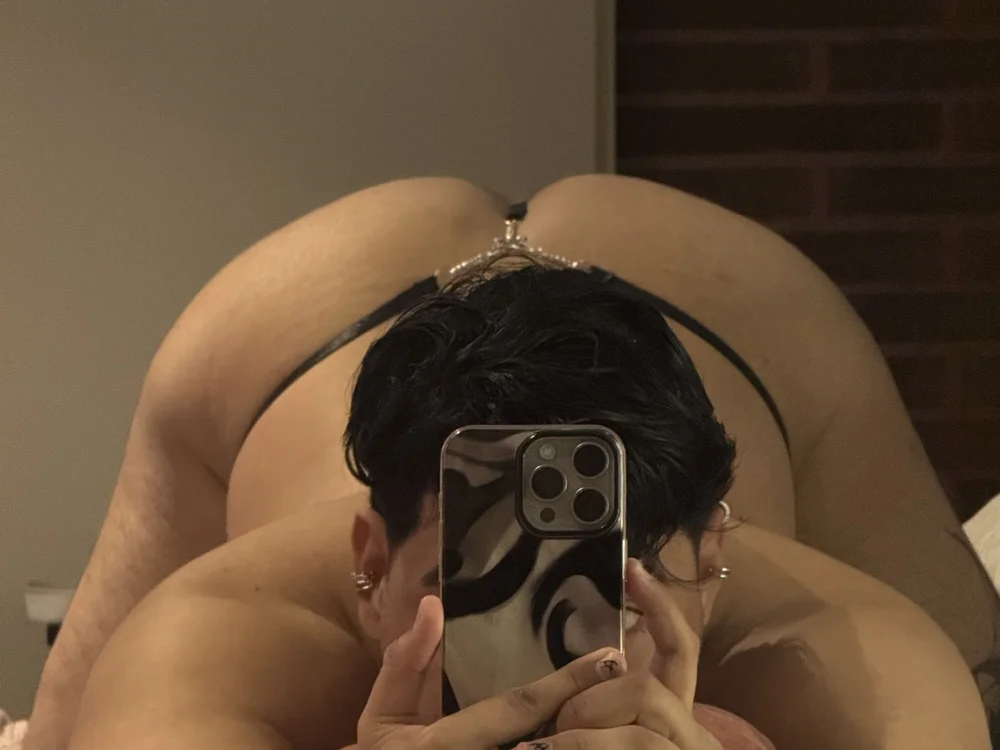 Lacetease's Offline XXX Chat