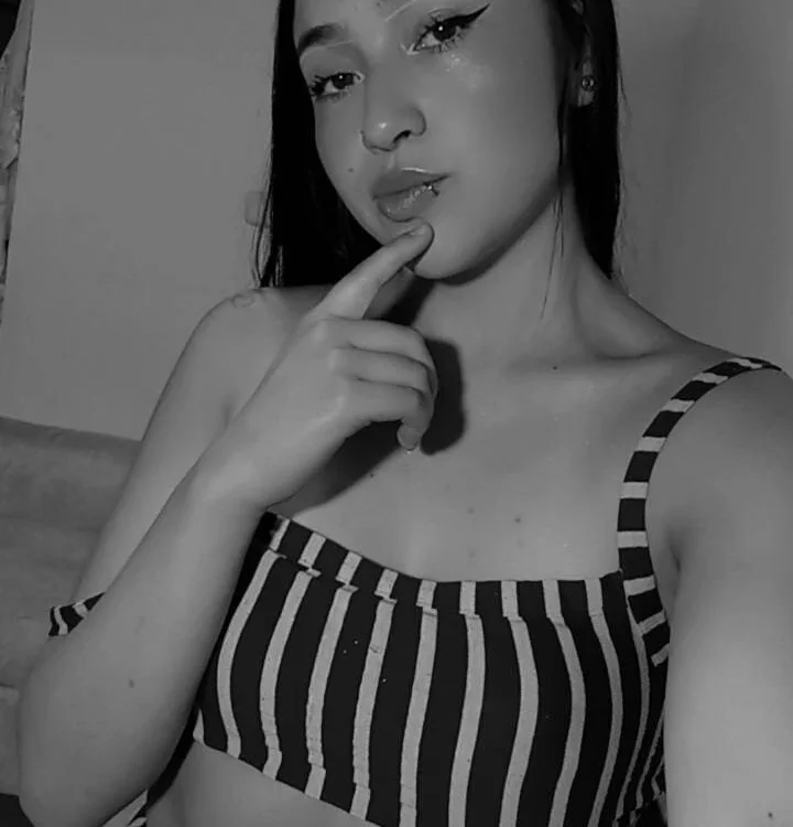 emmily_m offline chatrum