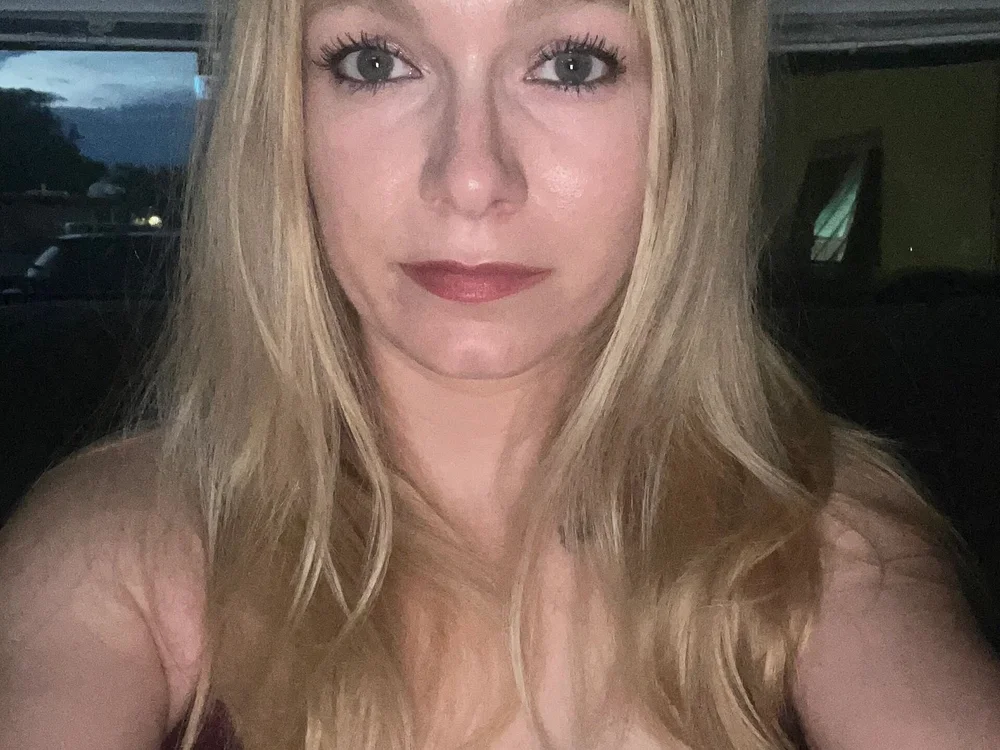 MargaritteCherry's Offline Chat Room