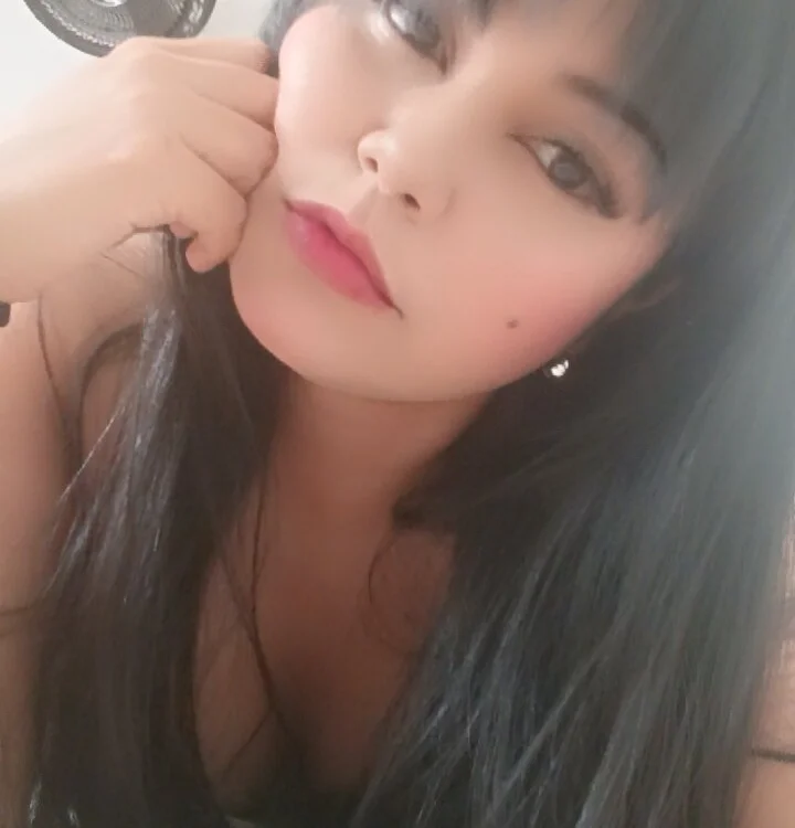 BIANCA_VERA4's Offline Chat Room