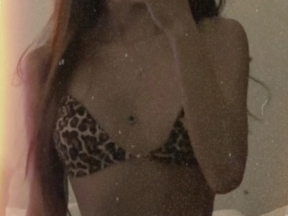 just_jenyah Chat XXX offline