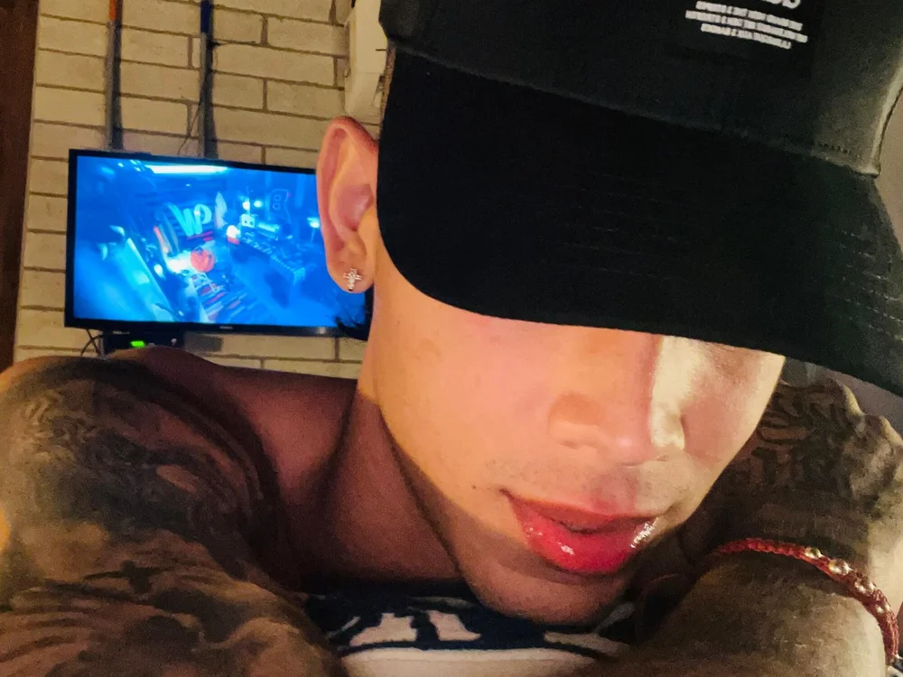 Jeann_Paul's Offline XXX Chat