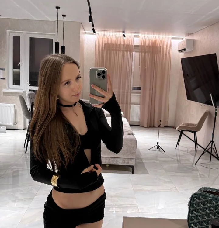 aryastorm18 offline XXX-chat