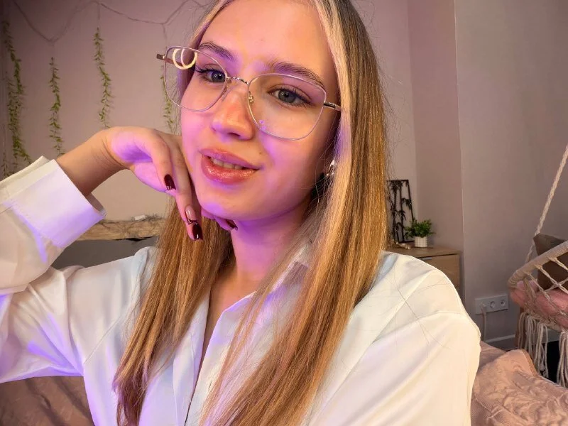 Miaa_Hill Chat XXX offline