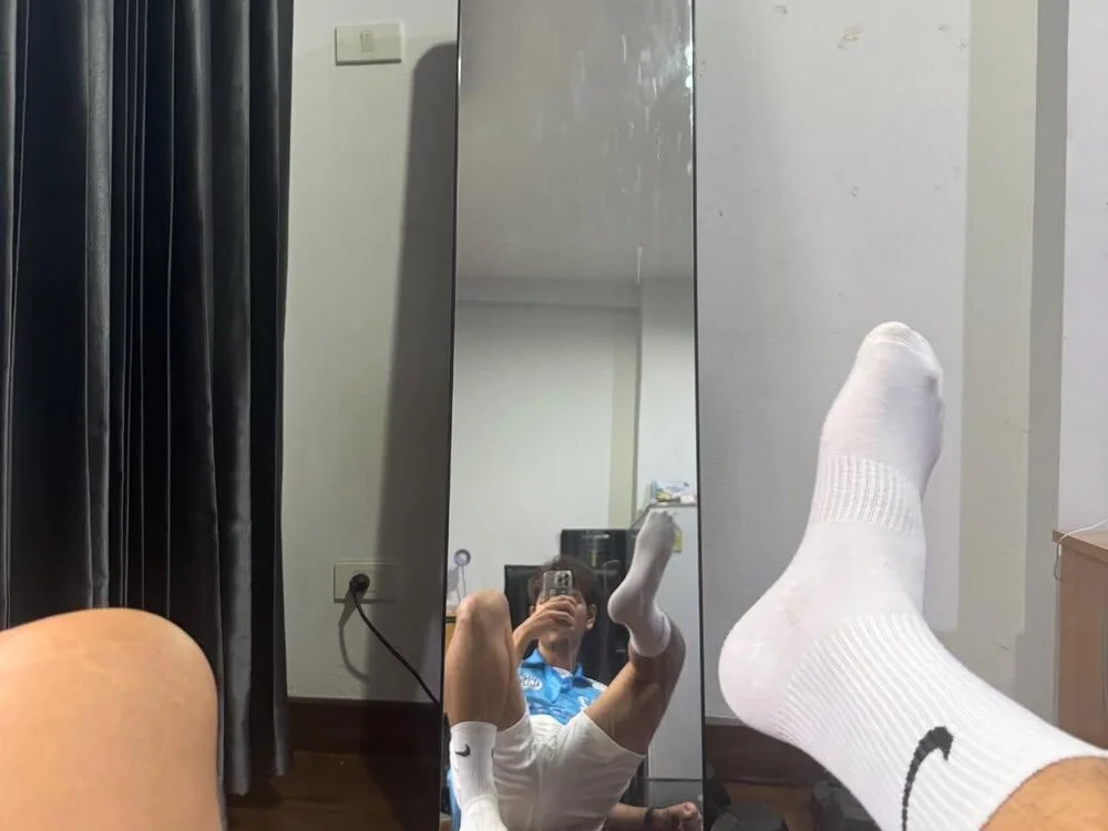 boyhi199x: офлайн-секс-чат