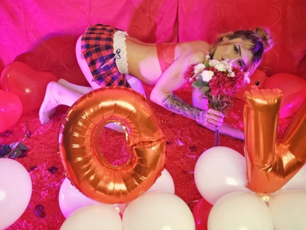 Офлайн-чат XXX miaah_kaliffa