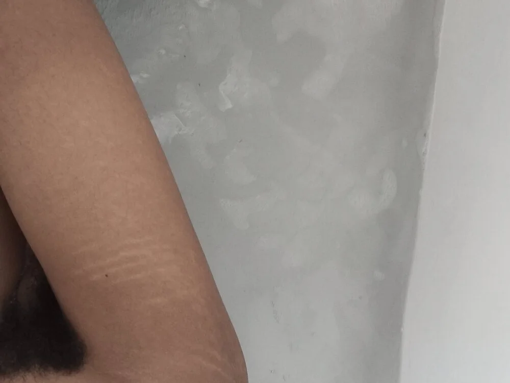 BigDickBoi26's Offline Chat Room