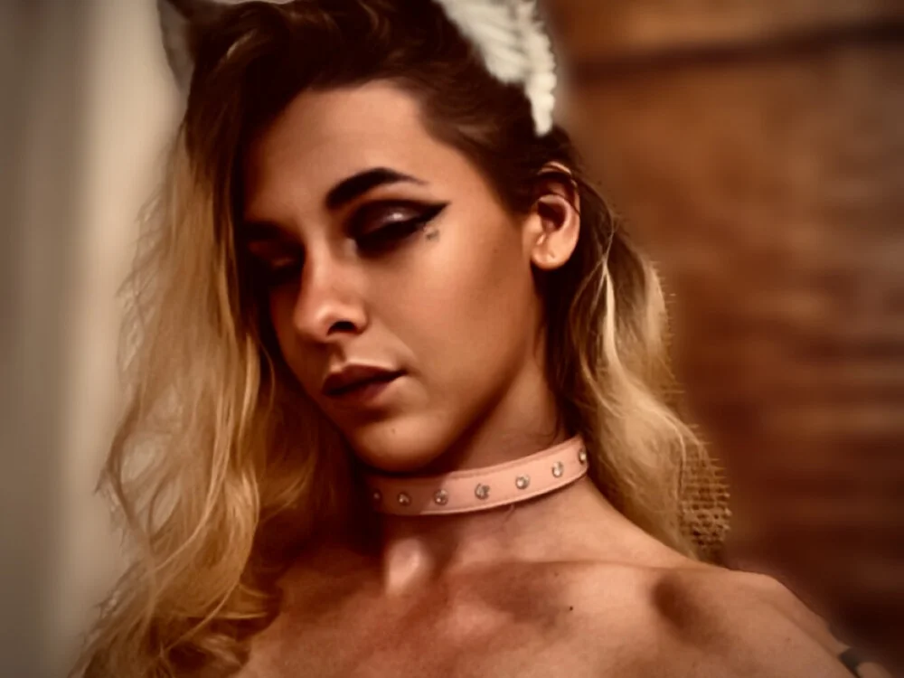 HazelLust's Offline XXX Chat