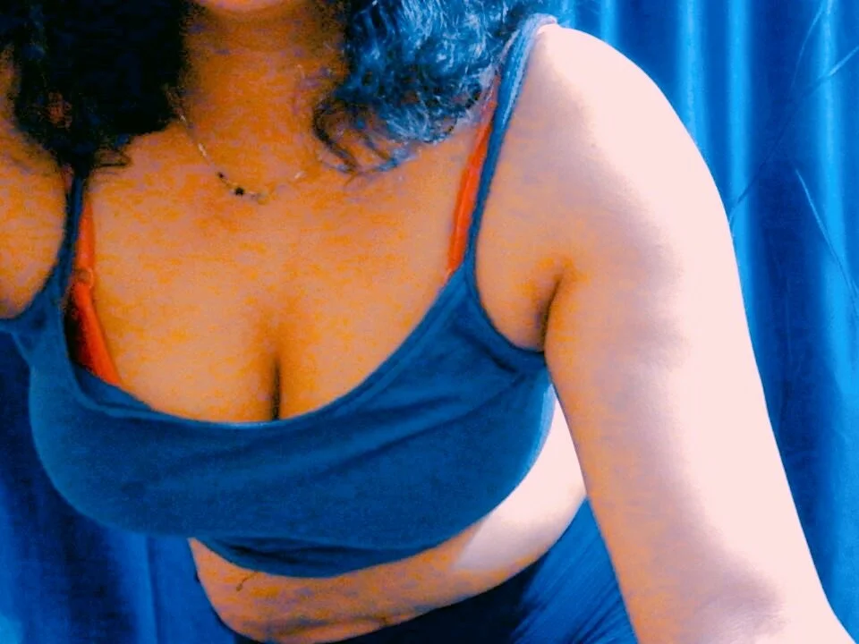 Sonali_Saxena's Offline XXX Chat