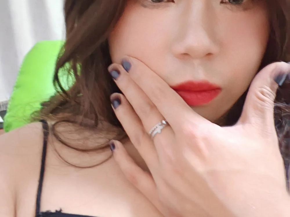 swzl0 Offline XXX-chat