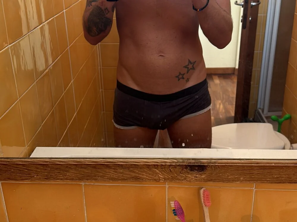 ludox899 Offline XXX Chat