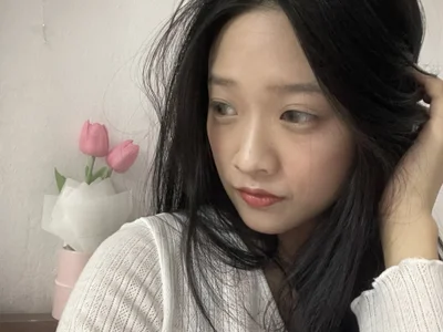 shy_pink_doll