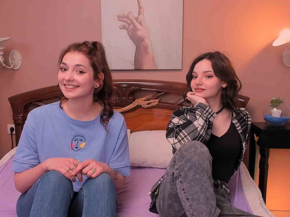 EliseBardo's Offline Chat Room