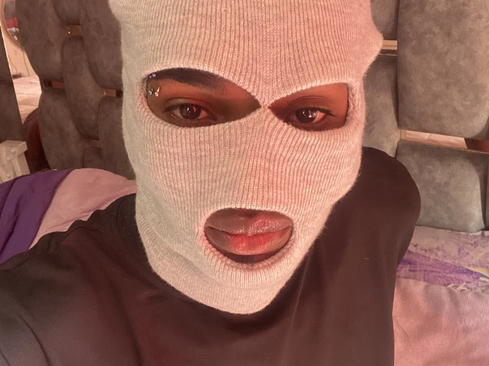 Dominic777's Offline XXX Chat