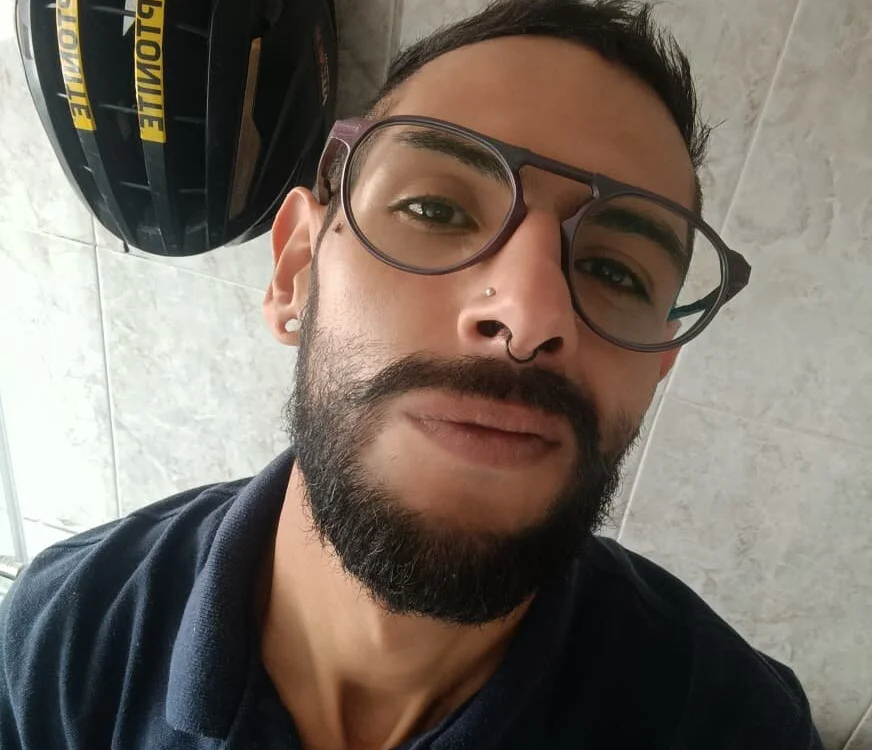 Hornny_Bboy's Offline XXX Chat