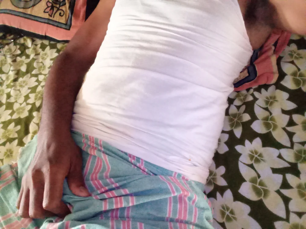 Vijay Kumar（Villagehotbhabhi1984）
