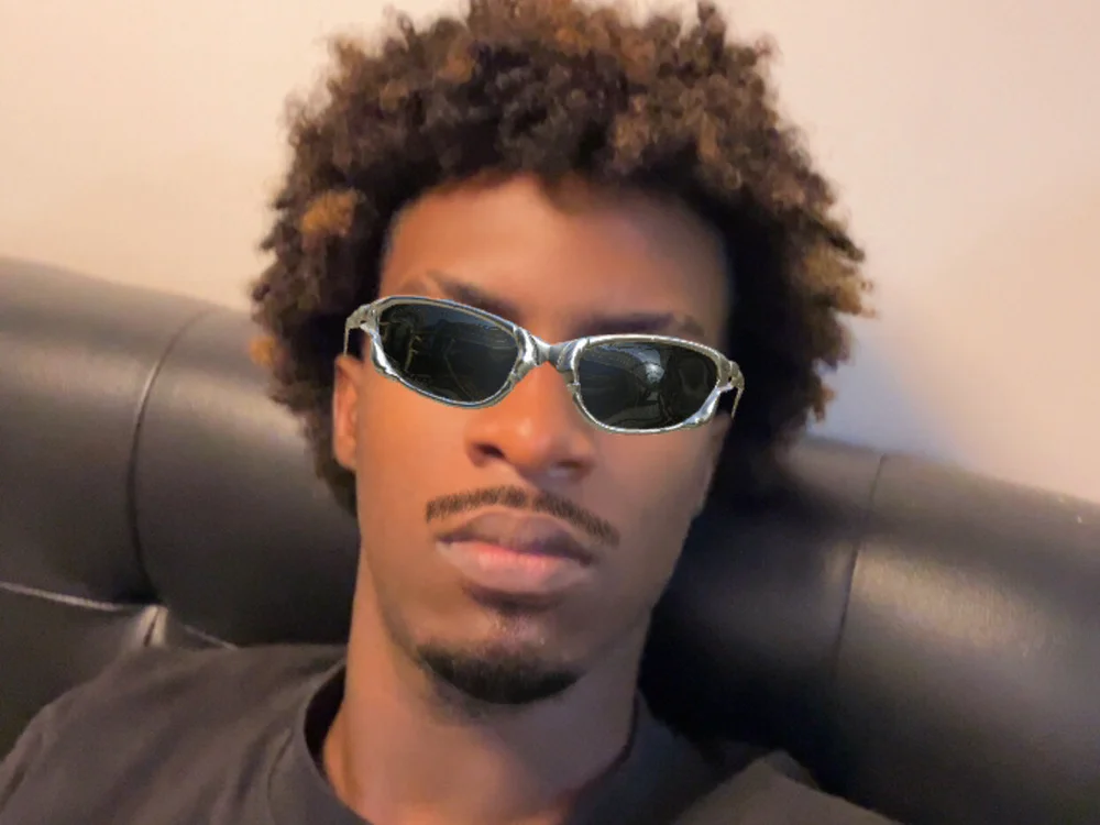 Emmanuel19378's Offline XXX Chat