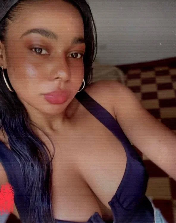 sahia_ebony Chat XXX offline