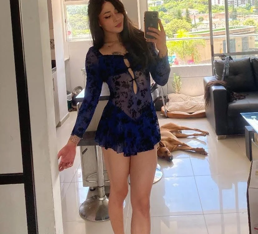 sabrina_x19's Offline XXX Chat
