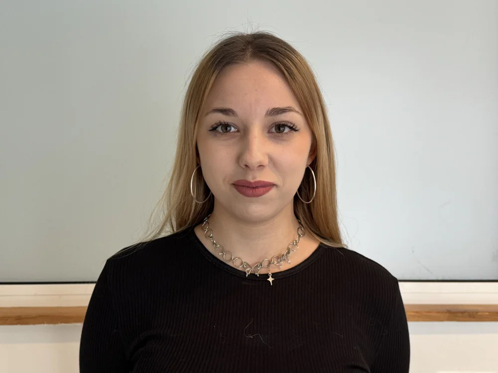 PhilippaCruise's Offline Chat Room