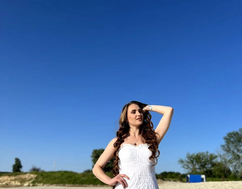 LauraMini_'s Offline XXX Chat