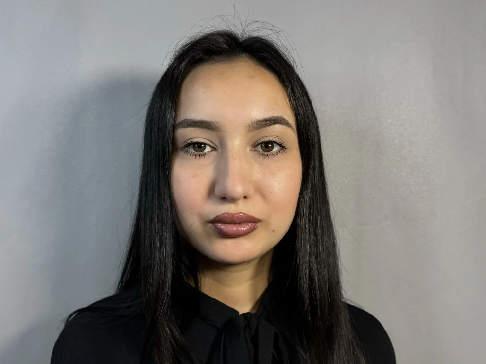 KatieClutter's Offline Chat Room
