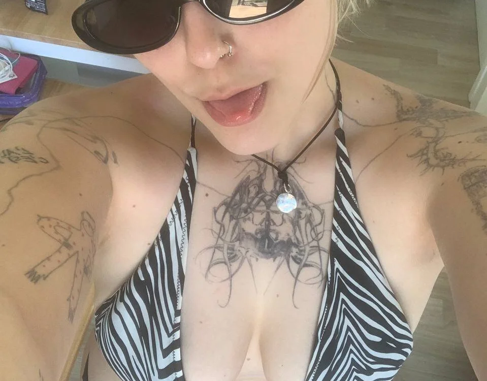 Chat XXX offline de Ella_Bloom