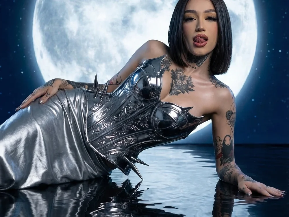 Ellelie_77 cam model