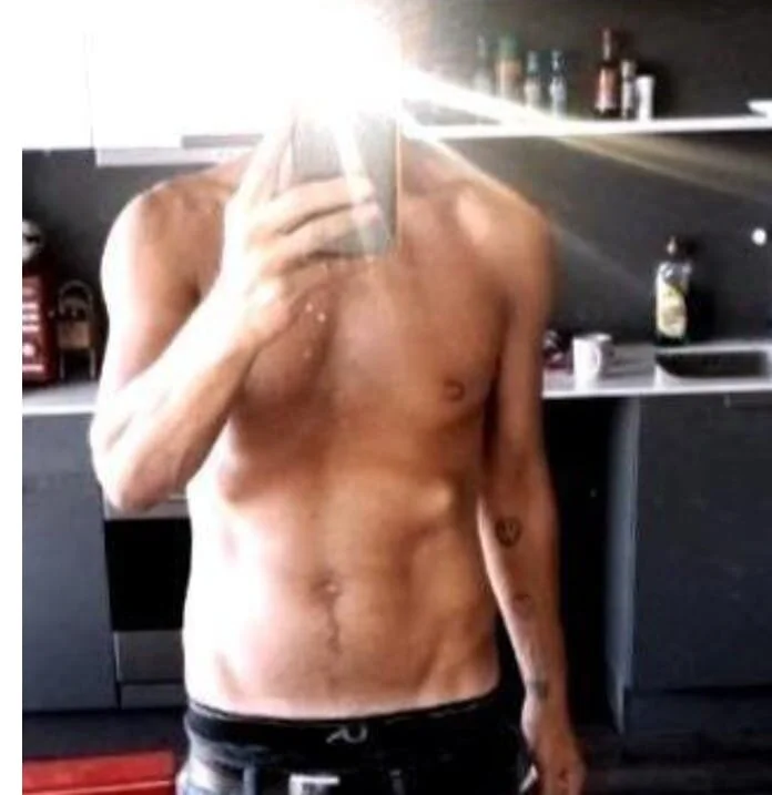 NICJOHNS Offline XXX-chat