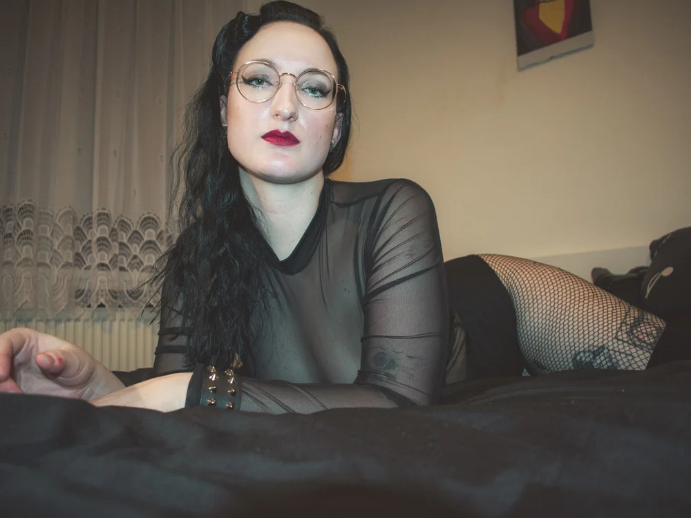 mysteriousgoth offline chatrum