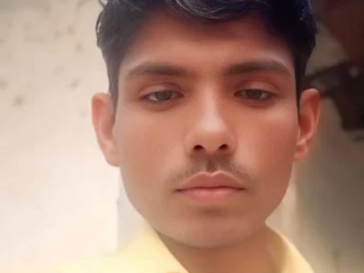 Akash32y - Boy 