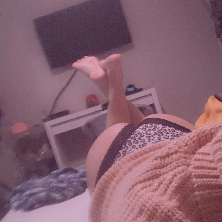 Sub_hotwife's Offline XXX Chat