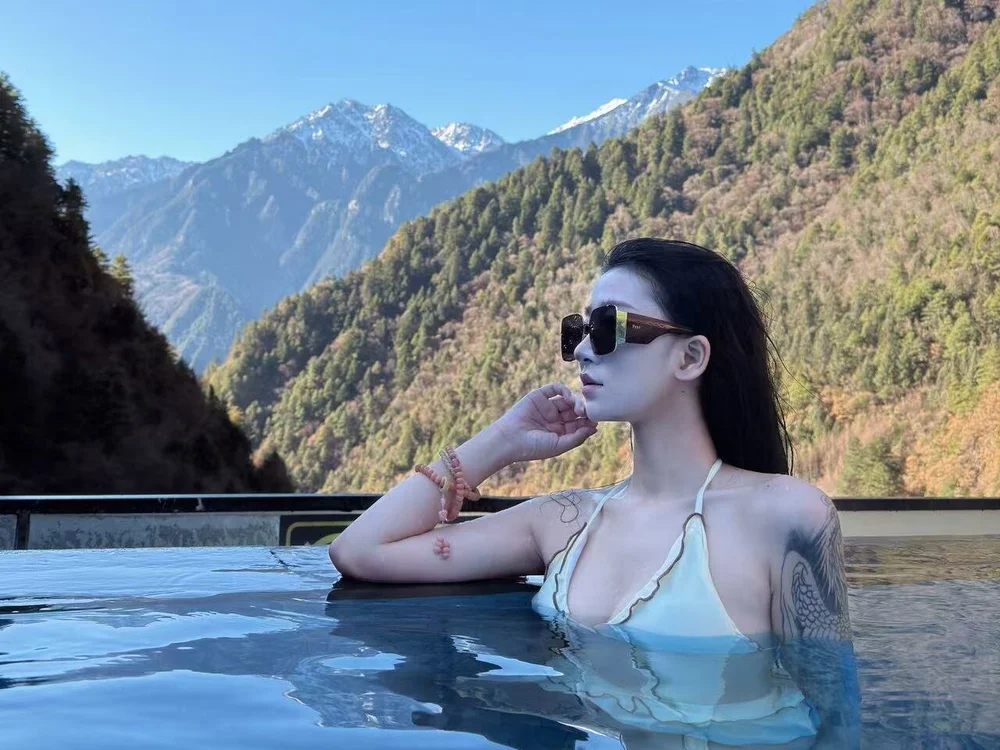 MonaLisa_616 Obrolan XXX Offline