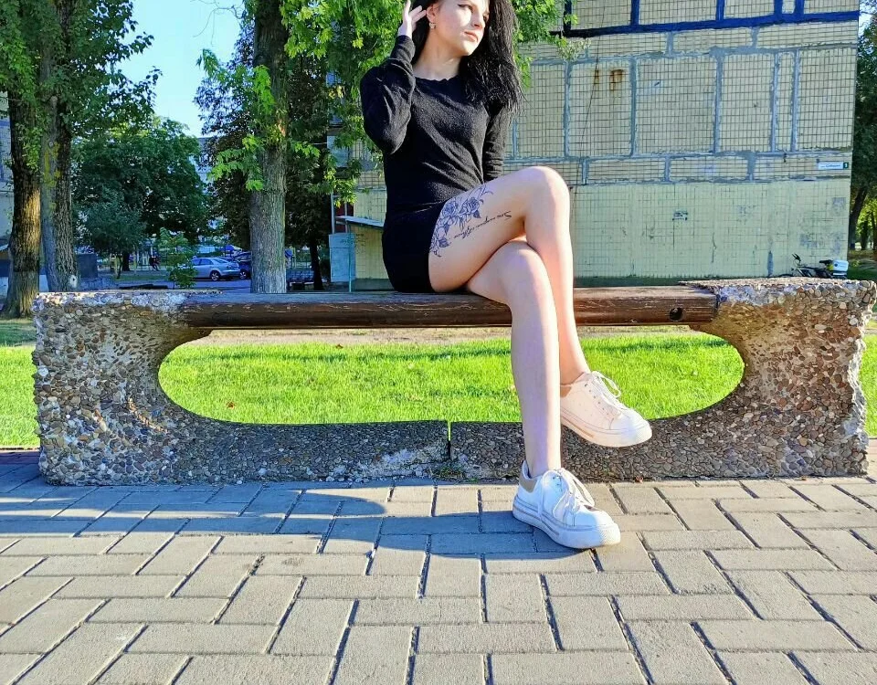 Ladies_08's Offline XXX Chat