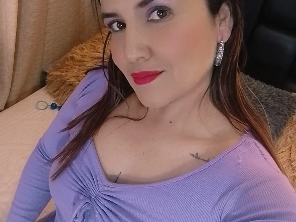 EmmaGonzaless offline chatrum