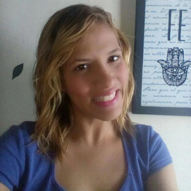 debora_zuli's Offline Chat Room