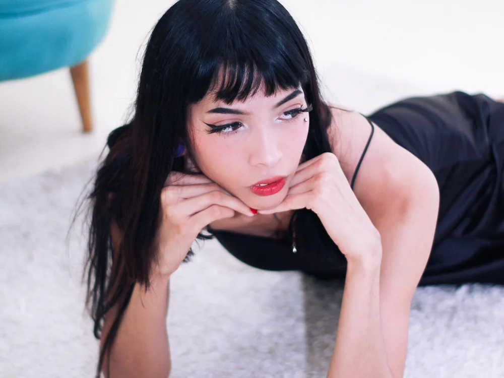 Rizeth's Offline XXX Chat