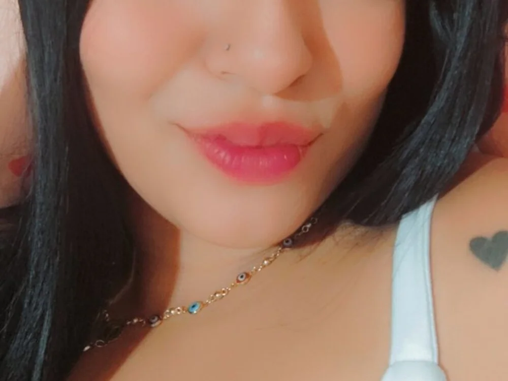 lovemich2024's Offline XXX Chat