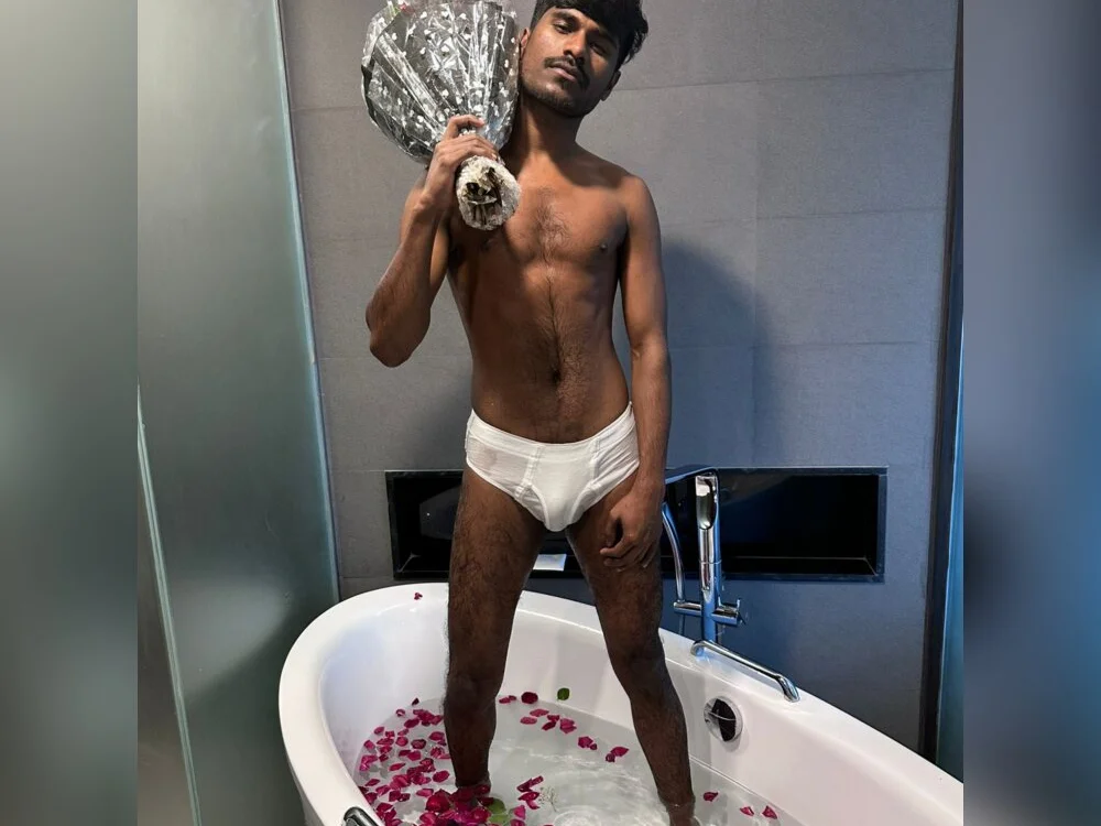 Kolkata_Muslim_Boy Offline XXX Chat