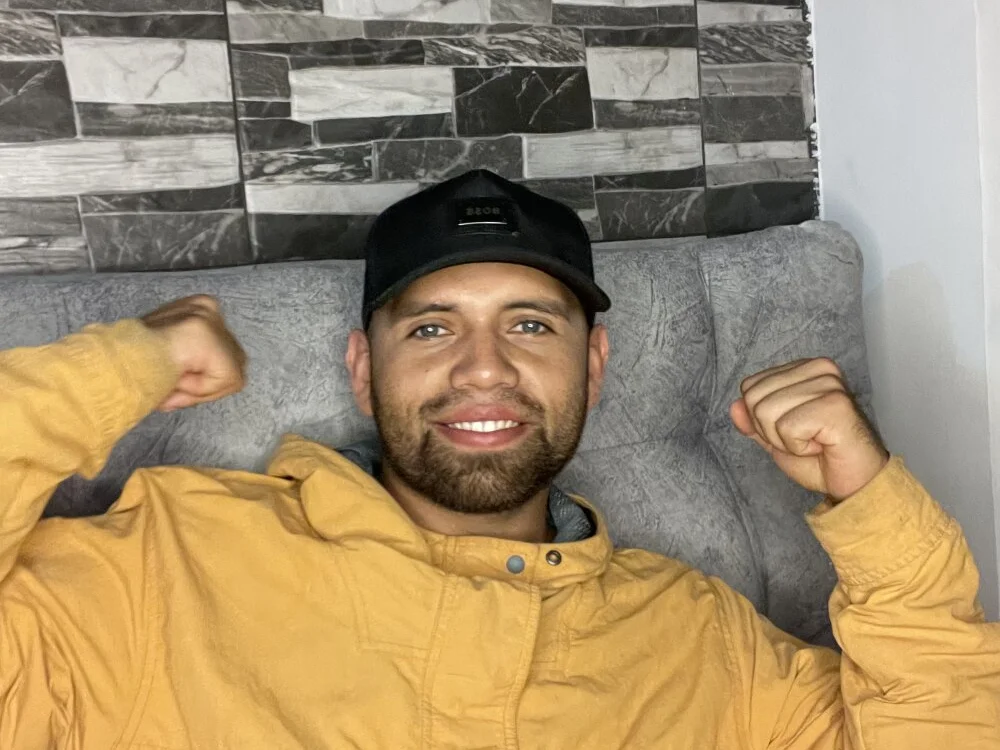 Zarco321 Chat XXX offline