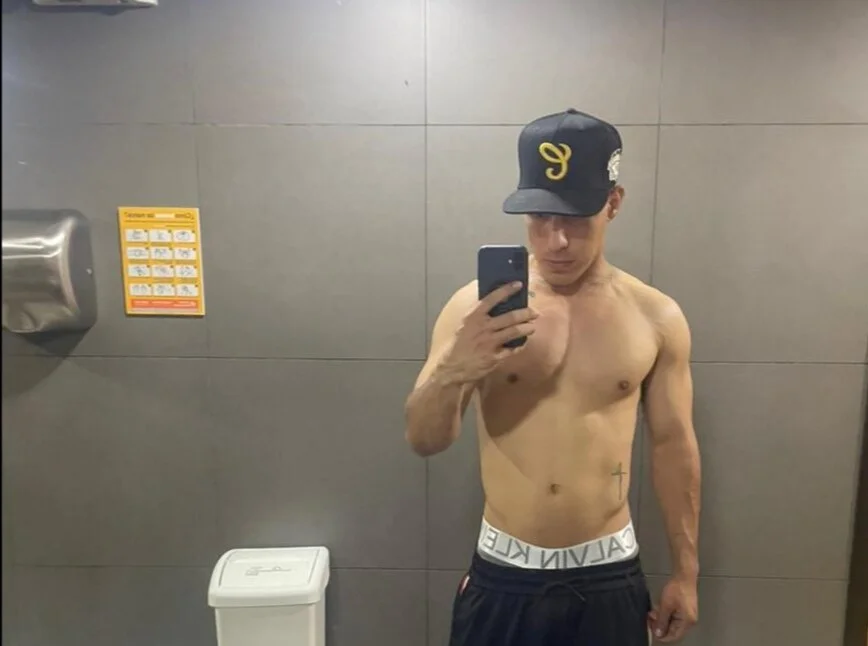 DarellSantos offline chatrum