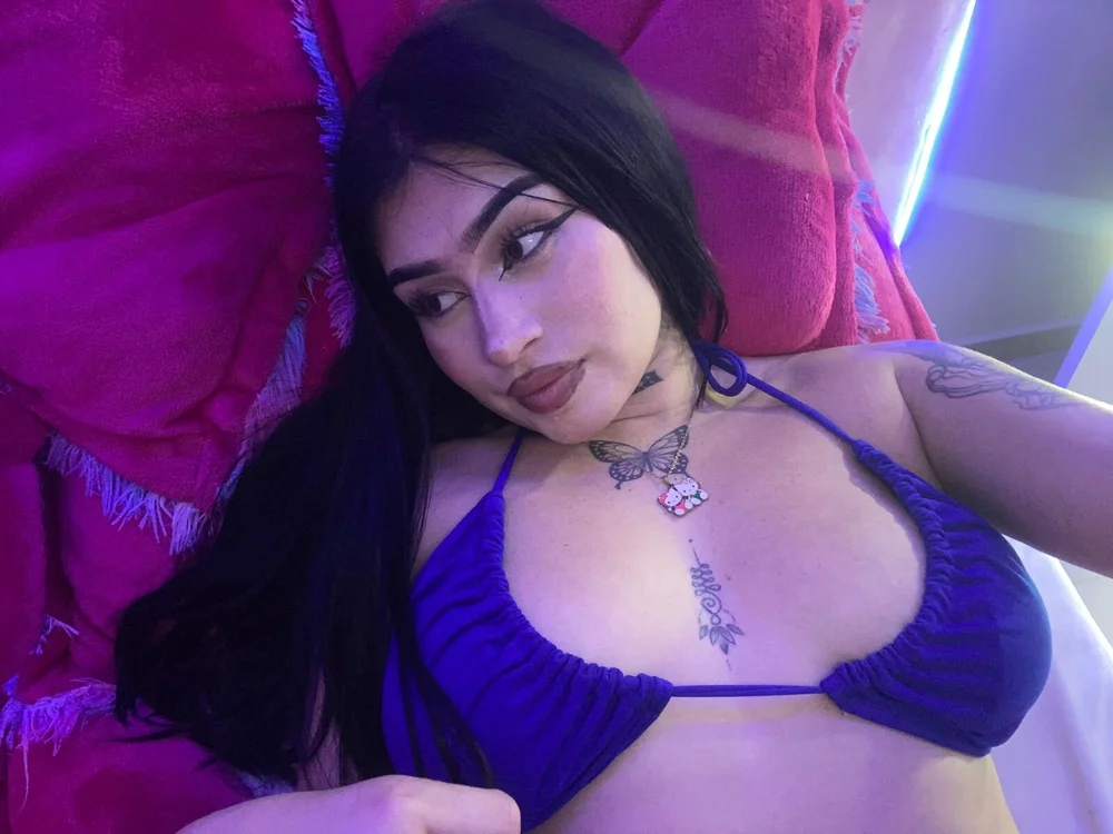 PAULINA_FOX18 offline XXX-chat