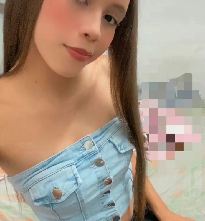 แชท XXX ออฟไลน์ของ Striphotcam